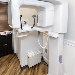 Semidey Dental - In house 3D xray machine for precise planning of implants, surgeries and comprehensive diagnosis.