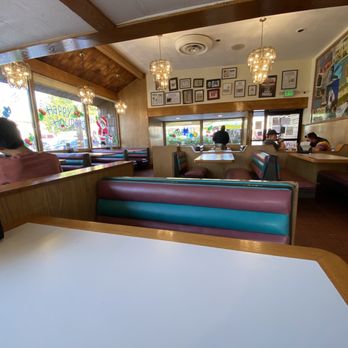 Lucky Boy - Inside seating - Burgers Near Me - Pasadena, California Lucky Boy - Inside seating - Burgers Near Me - Pasadena, California