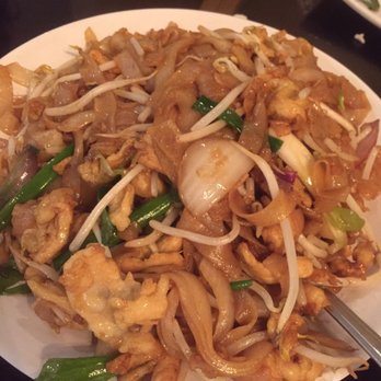 Nomad Asian Bistro - Amazing chow fun with chicken! - Chinese Near Me - Long Beach, California Nomad Asian Bistro - Amazing chow fun with chicken! - Chinese Near Me - Long Beach, California