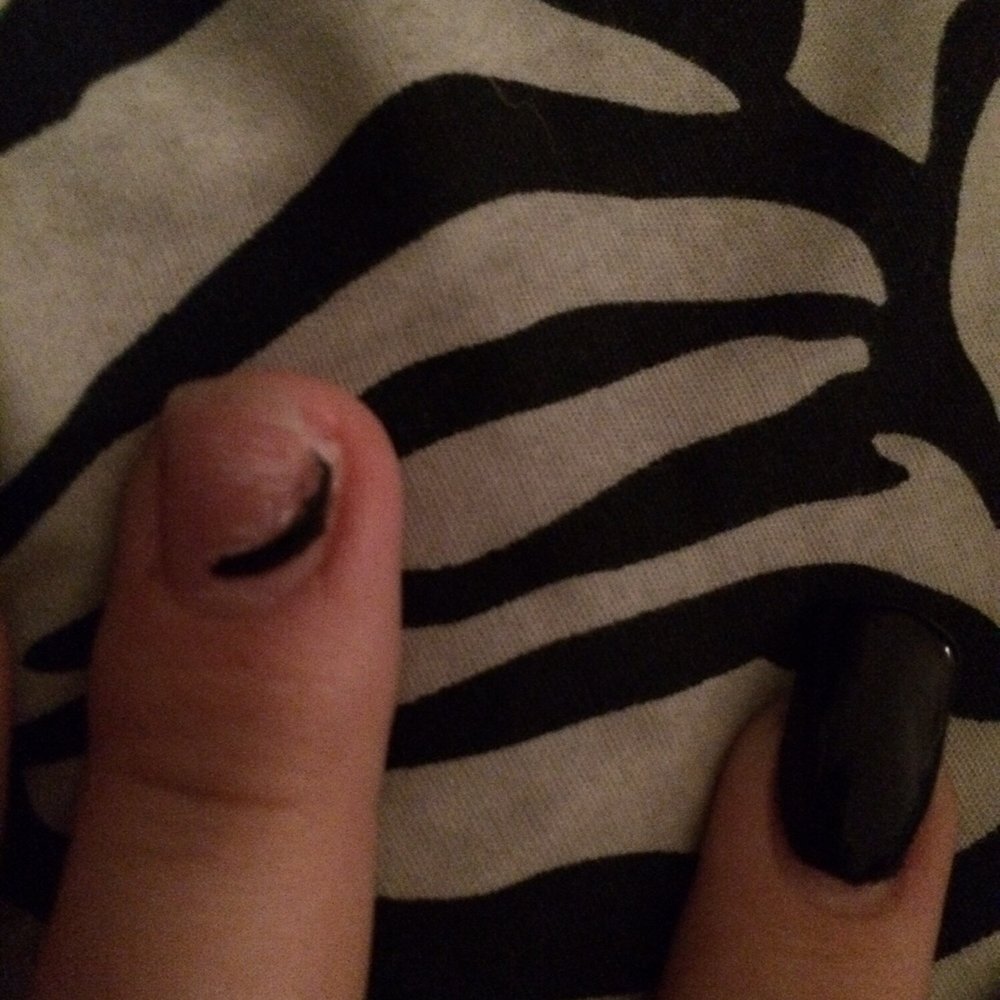 One week and the nail pops off leaving my nail broken, weak, and in terrible shape. One week and the nail pops off leaving my nail broken, weak, and in terrible shape.