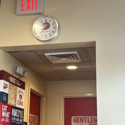 Huddle House - Inside