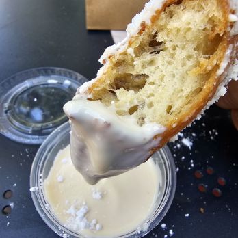Ben’YaYs - Vanilla sauce - Desserts Near Me - Alexandria, Virginia
