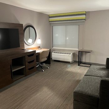Hampton Inn Milpitas - Living room space - Hotels Near Me - Milpitas, California Hampton Inn Milpitas - Living room space - Hotels Near Me - Milpitas, California