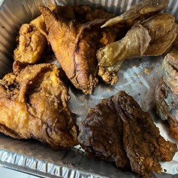 Uncle Lous Fried Chicken - 12 piece meal deal gone wrong - Chicken Wings Near Me - Memphis, Tennessee Uncle Lous Fried Chicken - 12 piece meal deal gone wrong - Chicken Wings Near Me - Memphis, Tennessee