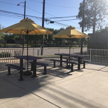 Hotline Burger - Burgers Near Me - Houston, Texas