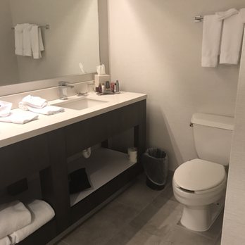 Marriott Hartford/Windsor Airport - Kings Suite bathroom - Hotels Near Me - Windsor, Connecticut Marriott Hartford/Windsor Airport - Kings Suite bathroom - Hotels Near Me - Windsor, Connecticut