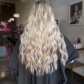 Caffeinated Glamour - Hair extensions instal by Lauralee - lauraleemarie.co on IG - Hair Stylists Near Me - Folsom, California Caffeinated Glamour - Hair extensions instal by Lauralee - lauraleemarie.co on IG - Hair Stylists Near Me - Folsom, California