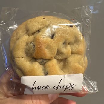 Dessert Avenue - perfect chocolate chip - Cupcakes Near Me - Oakley, California