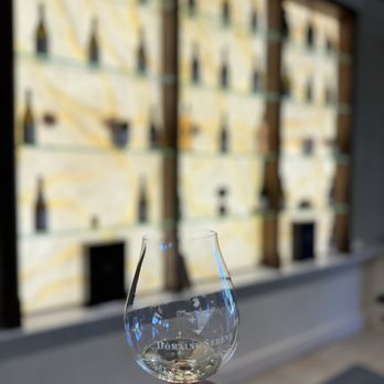 Domaine Serene - Welcome Chardonnay - Wineries Near Me - Dayton, Oregon Domaine Serene - Welcome Chardonnay - Wineries Near Me - Dayton, Oregon