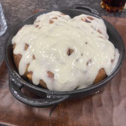 Cinnamon Roll skillet!  Add your cream till you drop!!