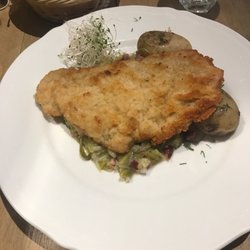 Kuźnia Kulturalna - Traditional Polish pork chop