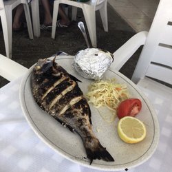 Montemar Restaurante - Merendero - Dorada espetada €13 (2019) amazing