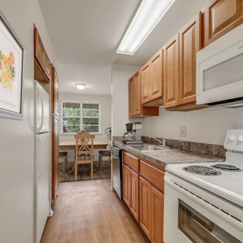 Croftwood Apartments - Apartments Near Me - Feasterville, Pennsylvania Croftwood Apartments - Apartments Near Me - Feasterville, Pennsylvania