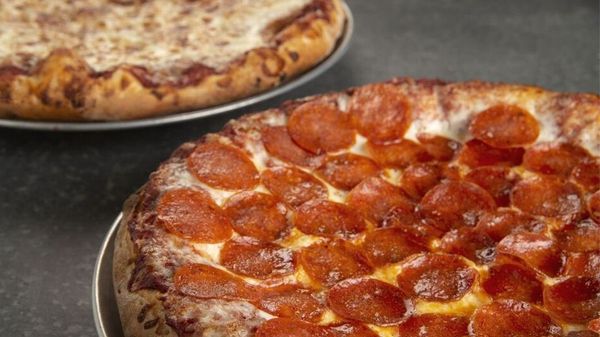 Oggi's Sports Brewhouse Pizza by null