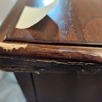 Arch Moving - Corner of dropped desk. - Movers Near Me - Saint Ann, Missouri