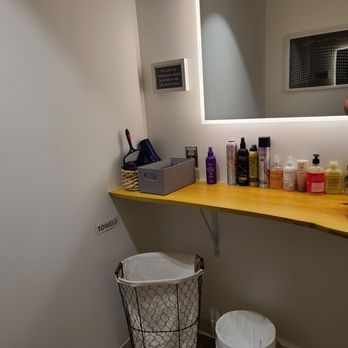Motor City Float - Room to use dryers, hair products, etc - Float Spa Near Me - Clawson, Michigan