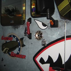 Gastro Bomber - Nice details on this food truck!