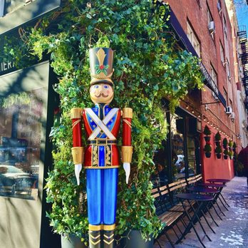 La Bomboniera - Cafes Near Me - New York, New York La Bomboniera - Cafes Near Me - New York, New York