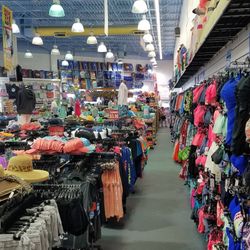 Surf Style 125: Surf, Swimwear, Sporting Goods in Daytona Beach - Surf Style is a leader in men's swimsuits and women's swimwear. With locations all across the Florida, Alabama and Mississipp...