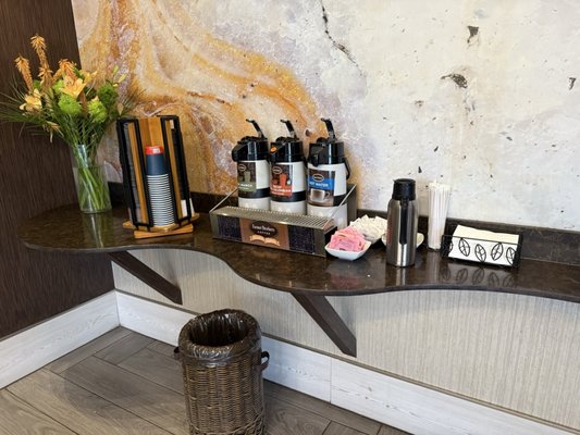 Glenwood Hot Springs Lodge by null