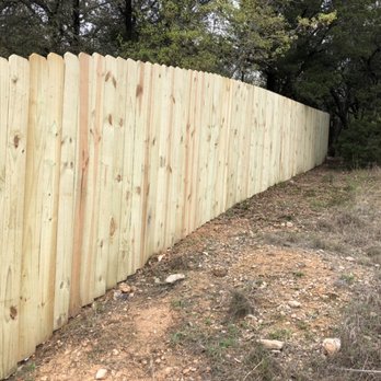 Efrain's Fencing - 6' pressure treated picket fence - Fences & Gates Near Me - Cleburne, Texas
