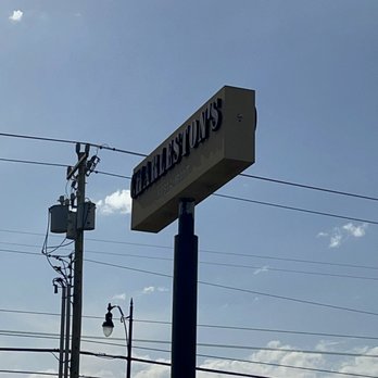 Charleston's - Sign - American Near Me - Oklahoma City, Oklahoma