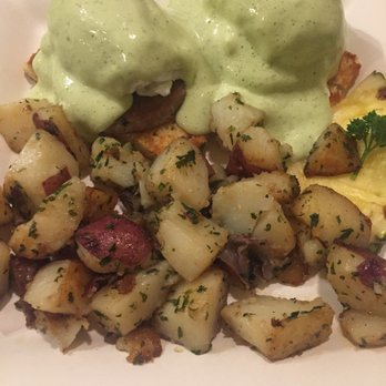 Egghead's Restaurant - Wickedly good!! OMG that tequila cilantro Hollandaise!! - Breakfast & Brunch Near Me - Fort Bragg, California