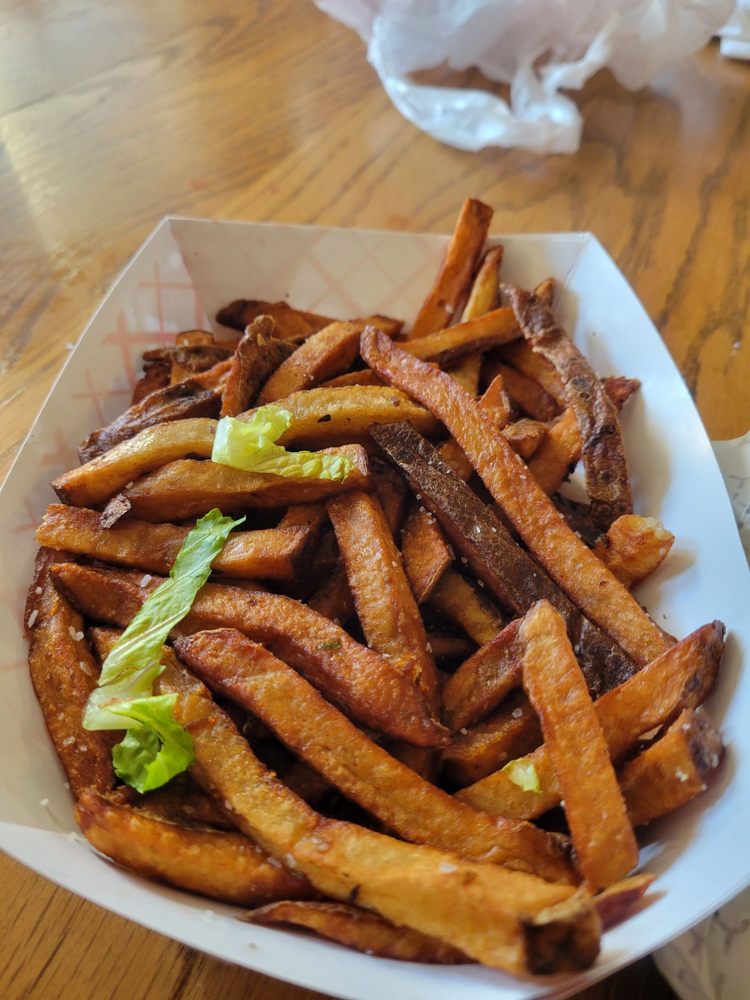 Food from Pucker Wilson's