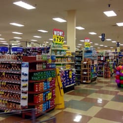 Hannaford Supermarket & Pharmacy - Shopping aisles. _ 05 '16.