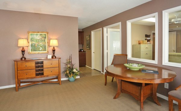 Copperfield Apartments