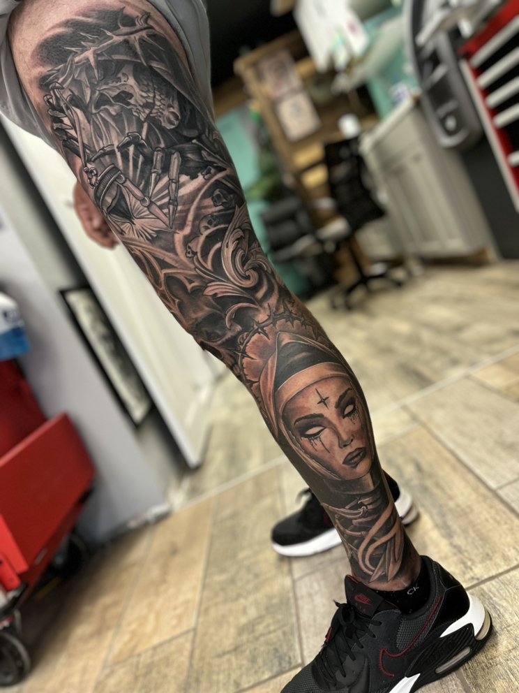 Clearwater Tattoo Company Logo