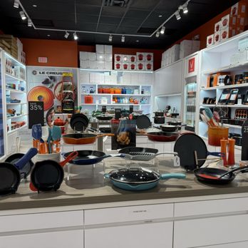 Le Creuset Outlet Store - Outlet Stores Near Me - Sunrise, Florida Le Creuset Outlet Store - Outlet Stores Near Me - Sunrise, Florida