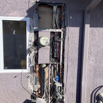 Armes Electric - Old panel - Electricians Near Me - Laguna Hills, California Armes Electric - Old panel - Electricians Near Me - Laguna Hills, California