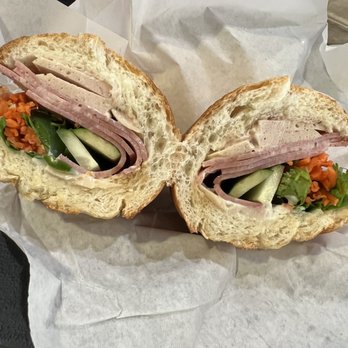 Banh Mi and Roll - Vietnamese Near Me - Stockton, California