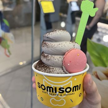 Somisomi - my ice cream (cookies and cream) - Desserts Near Me - Los Angeles, California