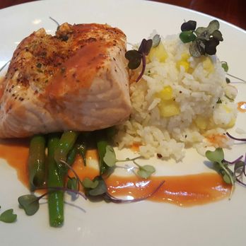 Brigantine - Salmon with green beans and rice - Seafood Near Me - Poway, California Brigantine - Salmon with green beans and rice - Seafood Near Me - Poway, California