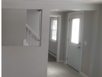 Slide of L & a Custom Construction