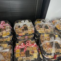 Ooey Gooey Buttercake Trays!