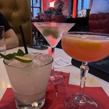 Nye's - Cocktail Bars Near Me - Minneapolis, Minnesota