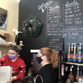 Amy & Co. Cafe - So busy on a Saturday morning! - Cafes Near Me - Niagara Falls, New York