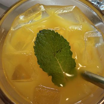 Alice & Friends' Vegan Kitchen - Mango Lemonade - Vegetarian Near Me - Chicago, Illinois Alice & Friends' Vegan Kitchen - Mango Lemonade - Vegetarian Near Me - Chicago, Illinois