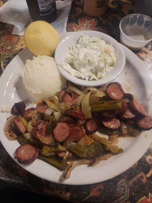 Bone Heads Bar B Que by null