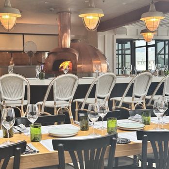 Sixty Vines - Wine Bars Near Me - Houston, Texas