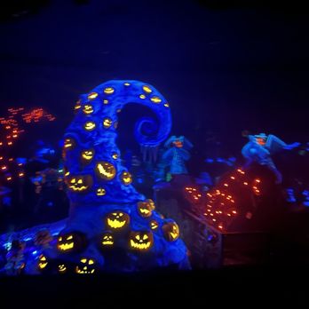 Haunted Mansion Holiday - Haunted Holiday Mansion! - Haunted Houses Near Me Haunted Mansion Holiday - Haunted Holiday Mansion! - Haunted Houses Near Me