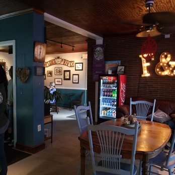 Floyd & Blackie's - Coffee & Tea Near Me - Cramerton, North Carolina