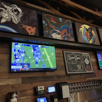 Rance's Chicago Pizza - Inside, bar area - Pizza Near Me - Long Beach, California Rance's Chicago Pizza - Inside, bar area - Pizza Near Me - Long Beach, California