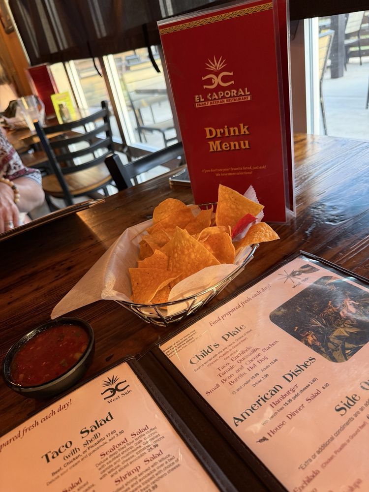 Food from El Caporal