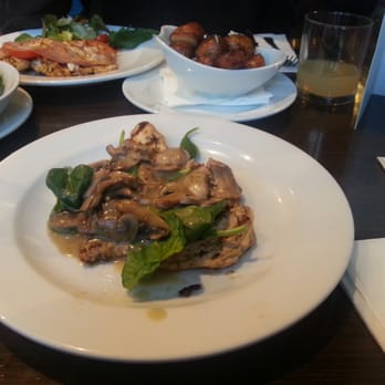 Prezzo - Fungju griled chicken with salad - Italian Near Me - Enfield, XGL