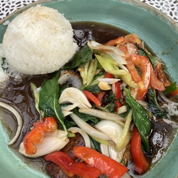 Baan Thai Bistro - Thai Near Me - Indianapolis, Indiana