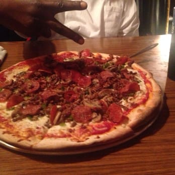 Pizza Pub - Deluxe pizza - Pizza Near Me - Clarksville, Virginia Pizza Pub - Deluxe pizza - Pizza Near Me - Clarksville, Virginia